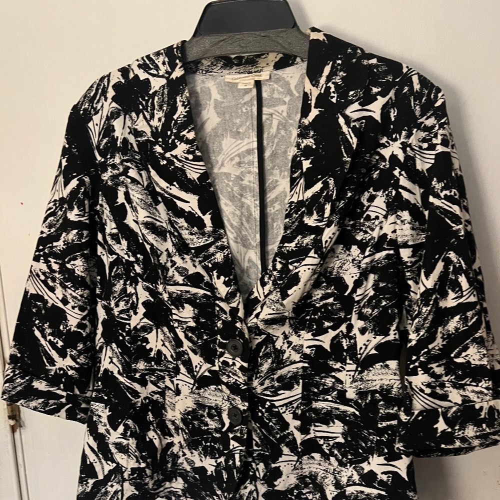Black and White Dressy or Casual Blazer